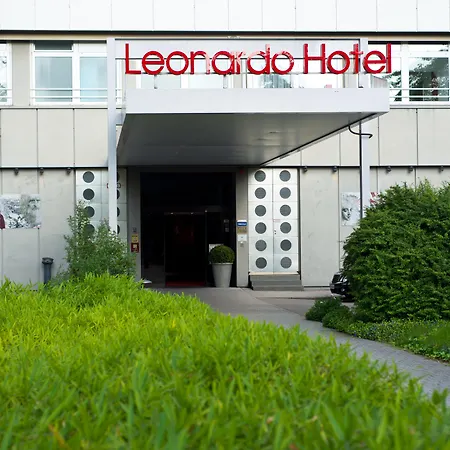 Leonardo 4*