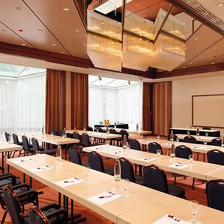 Hotel Leonardo 4*