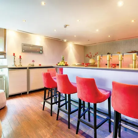 Leonardo Hotel 4*