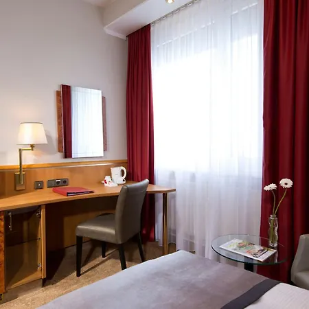 Leonardo Hotel 4*