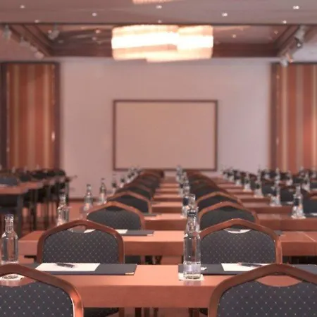 Hotel Leonardo 4*